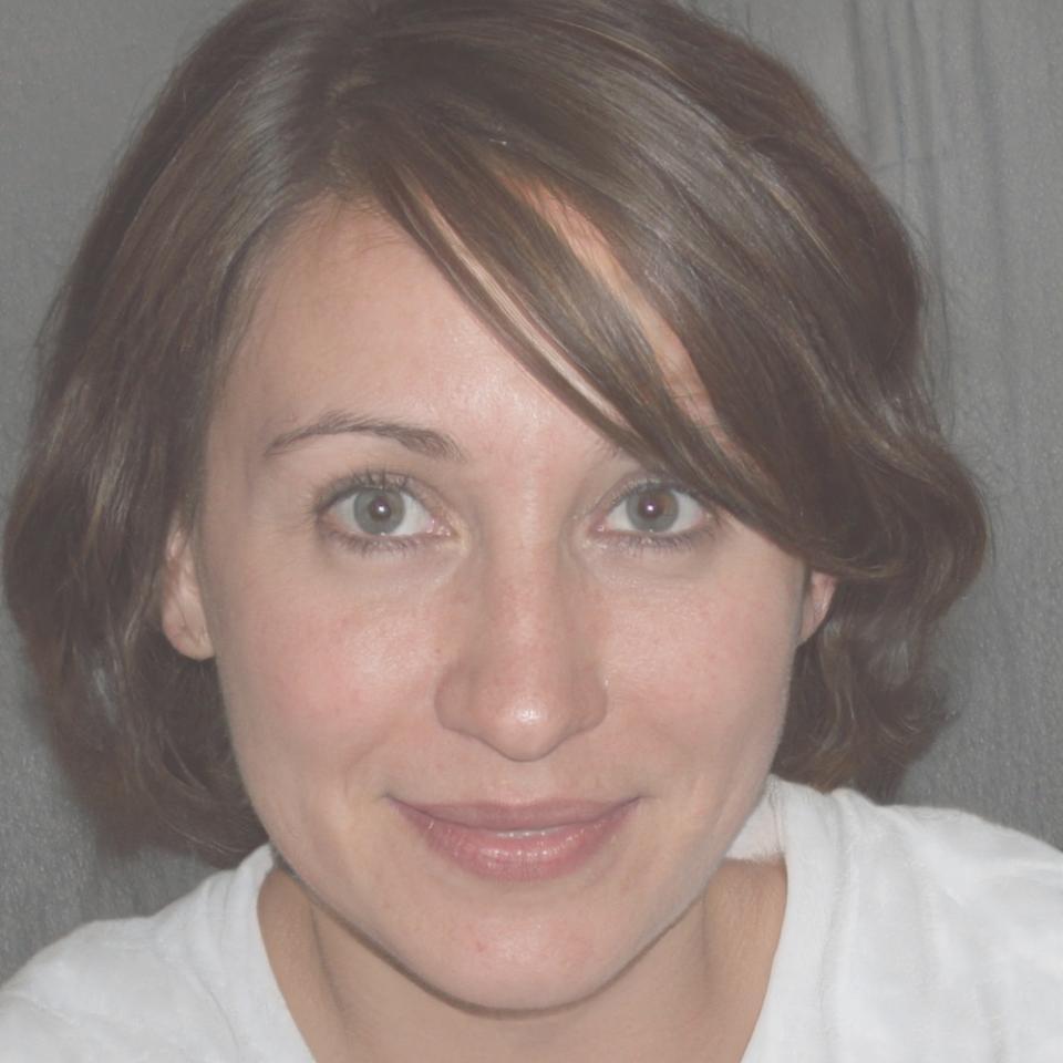 Portrait de Marie Dubois, experte en analyse financière